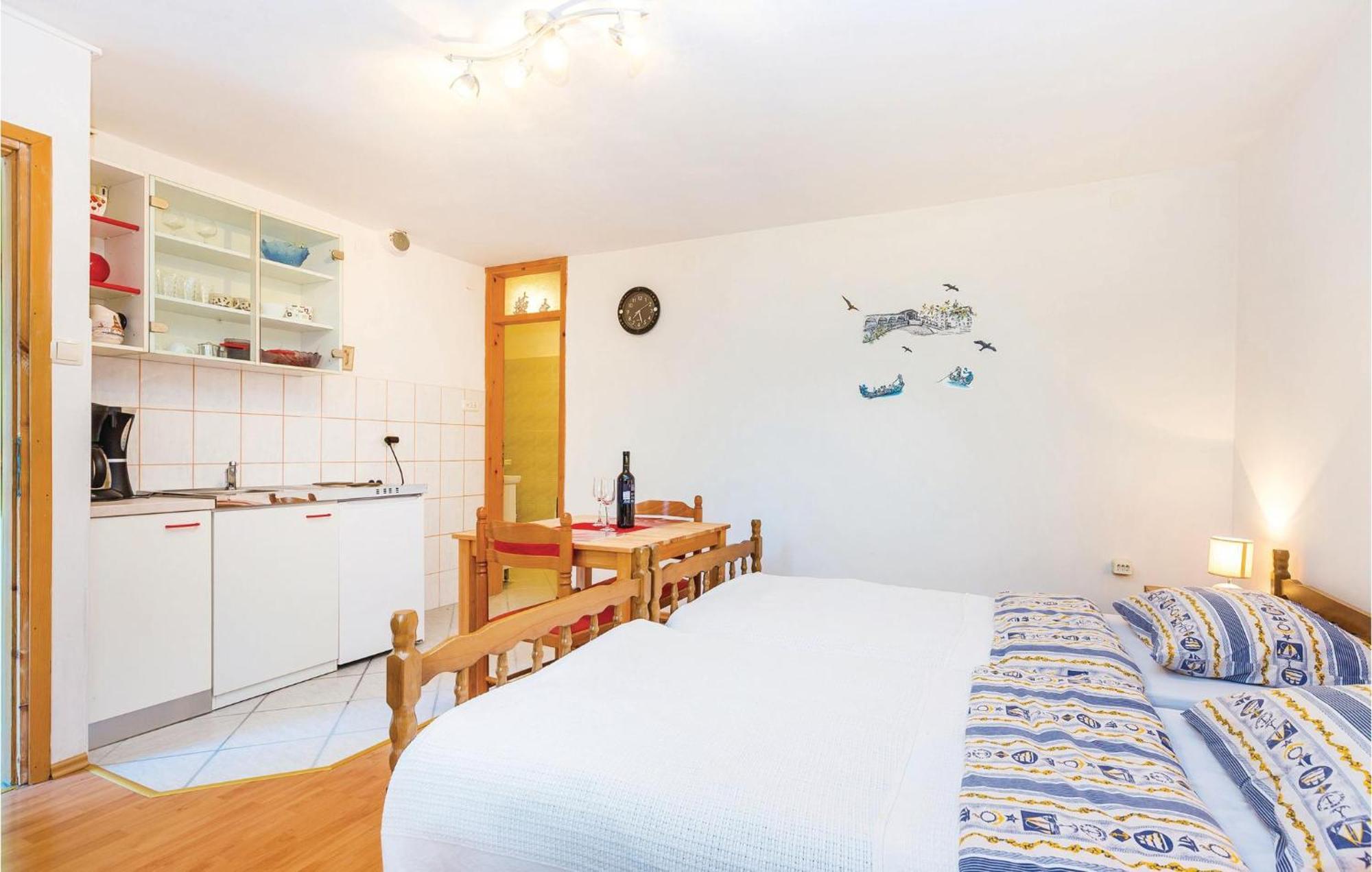 Stunning Apartment In Bakar With Kitchen Zewnętrze zdjęcie
